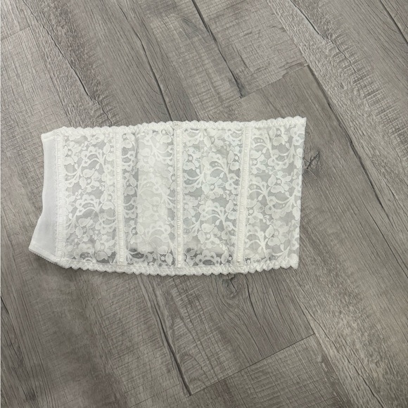 White corset plus size 2x like new - Picture 2 of 8